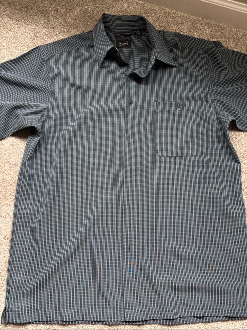 Haggar Men's Short-Sleeve Button-Down Shirt in Teal and Black Micro-Check
